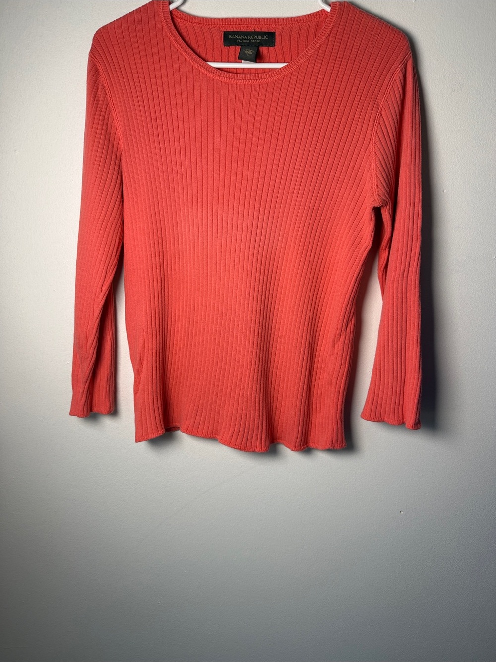 Banana Republic Coral Ribbed Crewneck Long-Sleeve Top Size L